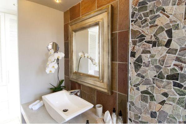Aquavit Guest House Plettenberg Bay Rum bild