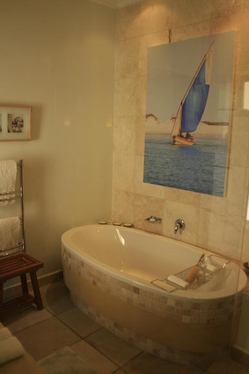 Aquavit Guest House Plettenberg Bay Rum bild